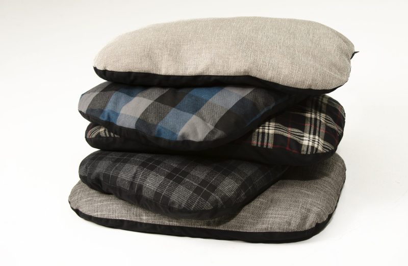 Wool Oval Pet Bed - Image 13